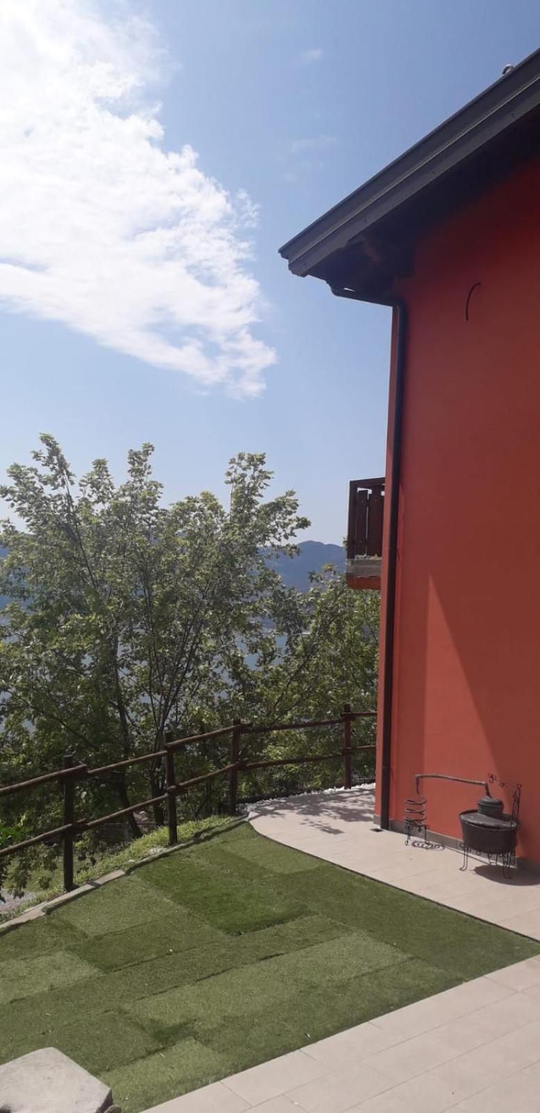Agriturismo Cascina Lert Мароне Экстерьер фото